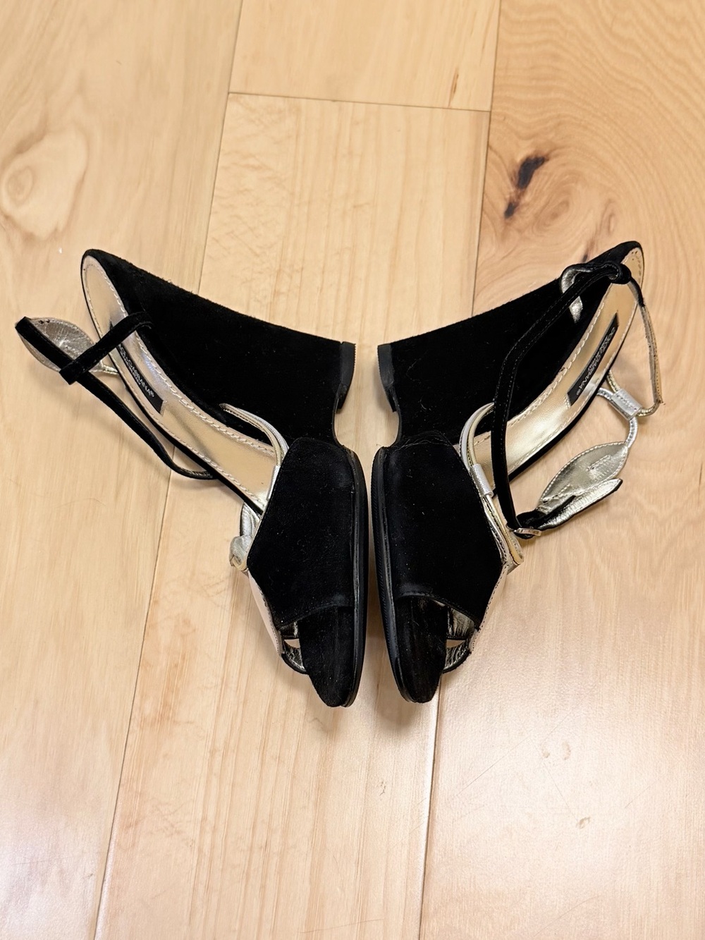 Dolce & Gabbana Women’s Metallic Leaf Appliqué Suede Leather Wedge Sandal - Picture 6 of 9